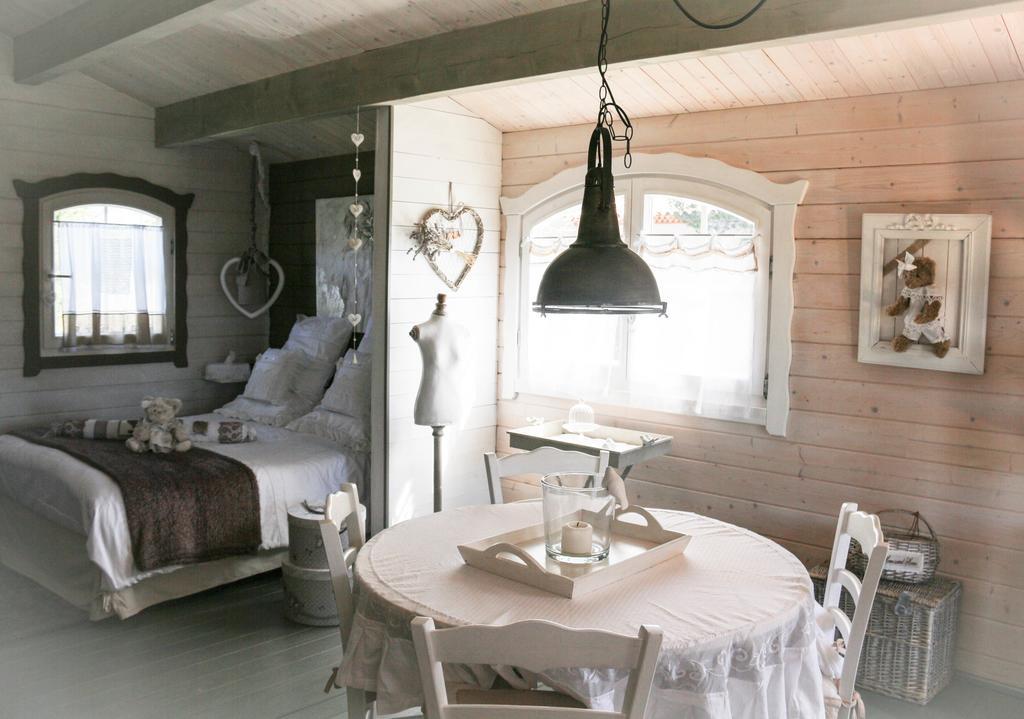 Chalet De Charme Aniane Ruang foto